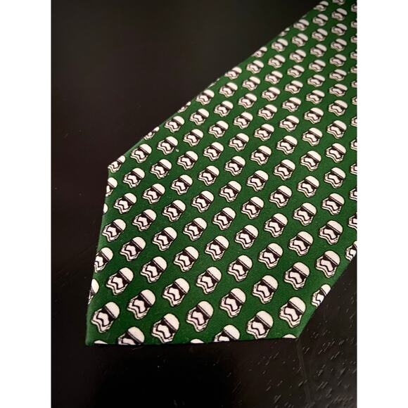 STAR WARS Hunter Green Stormtrooper Tie (NWT) - Picture 1 of 7